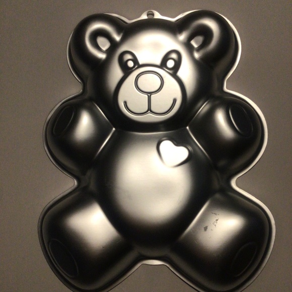 New Aluminum Teddy Bear Cake Pan Excellent Condition - Picture 4 of 5